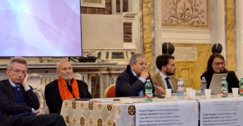 Solidarietà attiva, la piattaforma di crowdfunding per progetti sociali made in Naples: avrà il sostegno delle istituzioni