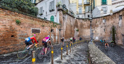 La Vulcanica: settima edizione della ciclostorica napoletana 