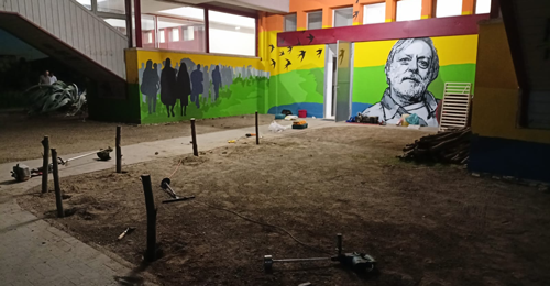 Il murales dedicato a Gino Strada nella stazione dei diritti