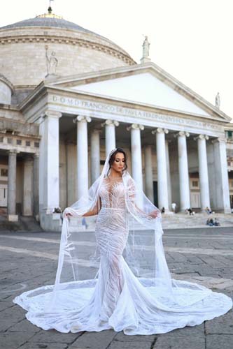 Divenne famosa come la prima trans di Italia a sposarsi ora Alessia realizza abiti da sposa1